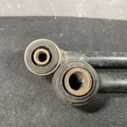 Used TOYOTA HARRIER MCU10W Rear Right Lower Arm