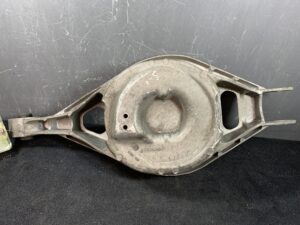 Used NISSAN FUGA PNY50 Rear Right Lower Arm