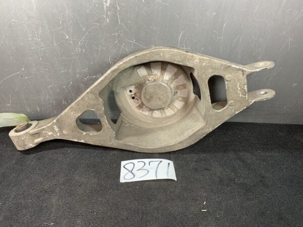 Used NISSAN FUGA PNY50 Rear Right Lower Arm » JDM-PARTS NZ