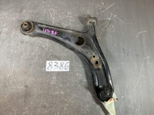 Used TOYOTA Will Cypha Front Right Lower Arm