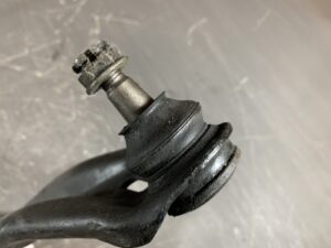 Used TOYOTA bB NCP30 Front Right Lower Arm