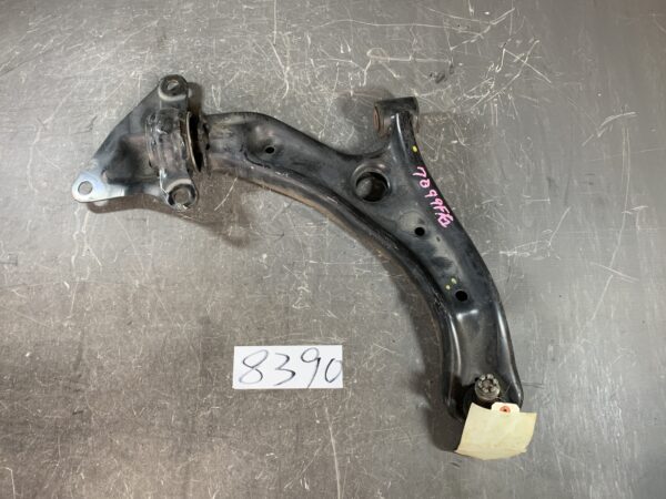 Used HONDA INSIGHT Front Right Lower Arm » JDM-PARTS NZ
