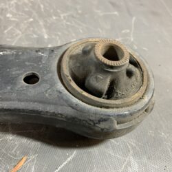 Used TOYOTA KLUGER MCU25W Front Right Lower Arm