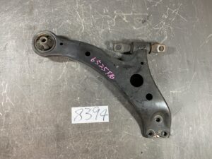 Used TOYOTA KLUGER MCU25W Front Right Lower Arm