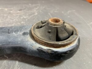 Used TOYOTA ALLION NZT260 Front Right Lower Arm