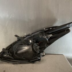 SUZUKI SWIFT ZC72S ZD72S Genuine Headlight / STANLEY P9119 / Right Side x1