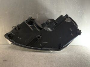 Volkswagen Golf 1KCAV Genuine Headlight HELLA 1EG009901-04 / Right Side x1