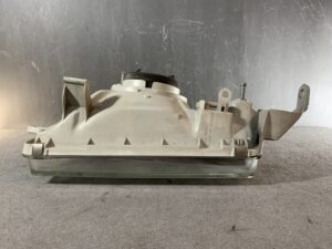 TOYOTA CROWN COMFORT YXS10 Genuine Headlight KOITO 100-76343/ Right Side x1