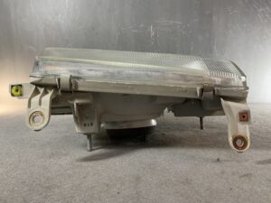 TOYOTA CROWN COMFORT YXS10 Genuine Headlight KOITO 100-76343/ Right Side x1