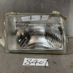 TOYOTA CROWN COMFORT YXS10 Genuine Headlight KOITO 100-76343/ Right Side x1