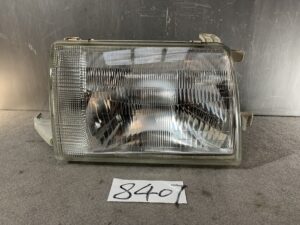 TOYOTA CROWN COMFORT YXS10 Genuine Headlight KOITO 100-76343/ Right Side x1