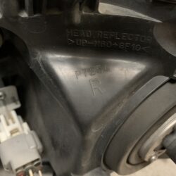 TOYOTA MARK X ZiO ANA10 Genuine Headlight STANLEY 72-2 81110-72021/ Right Side x1