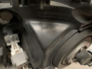 TOYOTA MARK X ZiO ANA10 Genuine Headlight STANLEY 72-2 81110-72021/ Right Side x1