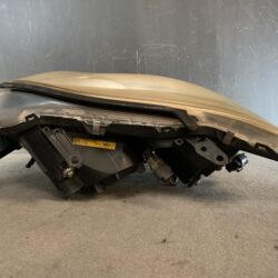 TOYOTA MARK X ZiO ANA10 Genuine Headlight STANLEY 72-2 81110-72021/ Right Side x1