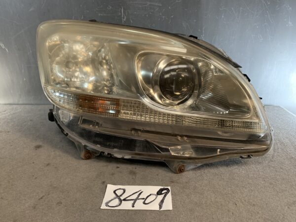 TOYOTA MARK X ZiO ANA10 Genuine Headlight STANLEY 72-2 81110-72021/ Right Side x1 » JDM-PARTS NZ