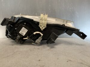 NISSAN SERENA FC26 Genuine Headlight KOITO 100-23097 / Right Side x1