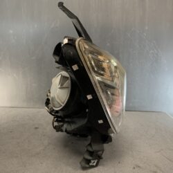 NISSAN SERENA FC26 Genuine Headlight KOITO 100-23097 / Right Side x1