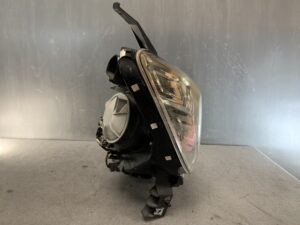 NISSAN SERENA FC26 Genuine Headlight KOITO 100-23097 / Right Side x1