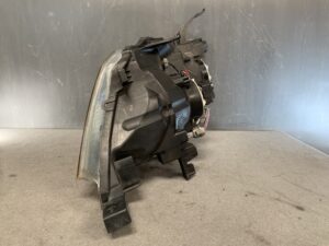 NISSAN SERENA FC26 Genuine Headlight KOITO 100-23097 / Right Side x1