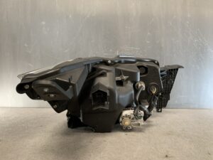 MITSUBISHI DELICA D:2 Genuine Headlight KOITO 100-59332 /Left Side x1