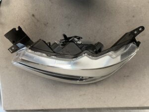 MITSUBISHI DELICA D:2 Genuine Headlight KOITO 100-59332 /Left Side x1