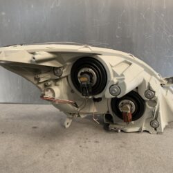 TOYOTA ISIS ANM10 ANM15 ZNM10 Genuine Headlight STANLEY44-60 / Left Side x1