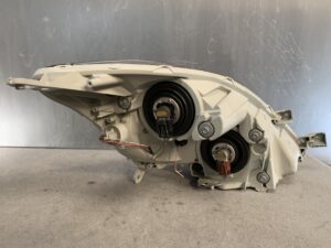 TOYOTA ISIS ANM10 ANM15 ZNM10 Genuine Headlight STANLEY44-60 / Left Side x1