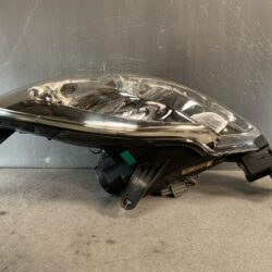 MAZDA VERISA DC5W Genuine HID Headlight / STANLEY P4514 / Left Side x1