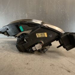 MAZDA VERISA DC5W Genuine HID Headlight / STANLEY P4514 / Left Side x1