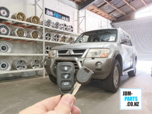 MITSUBISHI PAJERO Replacement key