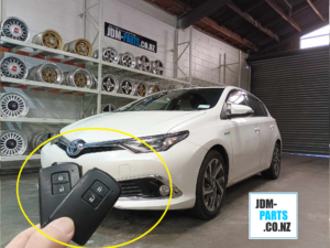 Toyota-Corolla-AURIS-Hybrid-Replacement-keypng