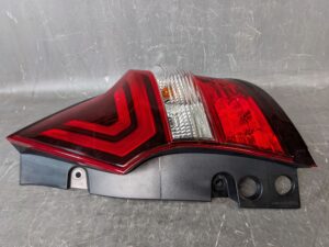 NISSAN NOTE E12 NE12 Genuine Taillight / ICHIKOH D202 / Right