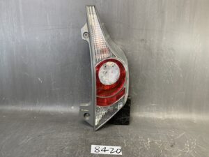 Toyota Aqua Prius C NHP10 Taillight STANLEY 52-252 Right Side x1