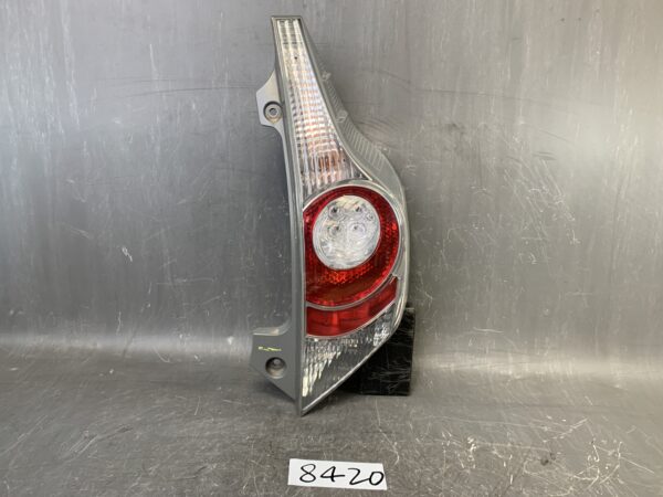 Toyota Aqua Prius C NHP10 Taillight STANLEY 52-252 Right Side x1 » JDM-PARTS NZ