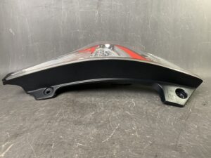TOYOTA AQUA NHP10 Genuine Taillight /STANLEY 52-309 / Right Side x1