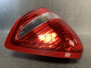 NISSAN TIIDA / TIIDA LATIO C11 NC11 SC11 SNC11 Genuine Taillight / STANLEY P4088 R