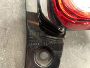 Toyota Porte NCP141 Genuine Taillight / STANLEY 52-257/ Right Side x1