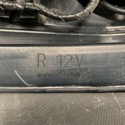 Toyota Porte NCP141 Genuine Taillight / STANLEY 52-257/ Right Side x1