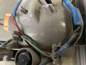 NISSAN ELGRAND E52 Genuine Taillight / STANLEY P8960 R /Right Side x1