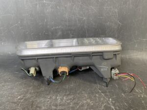 NISSAN ELGRAND E52 Genuine Taillight / STANLEY P8960 R /Right Side x1