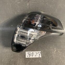 TOYOTA Vellfire 30 AGH30 GGH30 Genuine Taillight / KOITO 58-69 / Right Side x1
