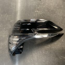 TOYOTA Vellfire AGH3OW Genuine Taillight / KOITO 58-69 / Right Side x1