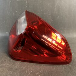 UBARU Impreza GP6 Genuine Taillight / MOBIS FAM924-02/ Right Side x1