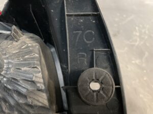 UBARU Impreza GP6 Genuine Taillight / MOBIS FAM924-02/ Right Side x1