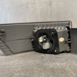 TOYOTA AVENSIS Genuine Taillight / Valeo 05-20 R1-S1 / Right Side x1