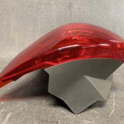 Toyota Wish ZNE10G Genuine Taillight / ICHIKOH 68-14/ Right Side x1