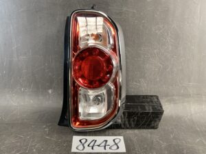 SUZUKI HUSTLER MR41S Genuine Taillight / TOKAIDENSO 35603-65P0 R/ Right Side x1