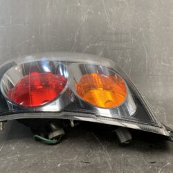 MITSUBISHI COLT PLUS Z21W Z22W Z23W Z24W Genuine Taillight / STANLEY P4600 R/ Right Side x1