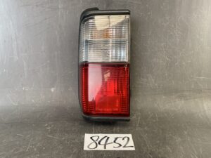 MAZDA Bongo NISSAN Vanette SK SE S21 Taillight KOITO 220-61471 L 220-61871 Left Side x1