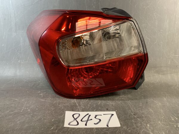 SUBARU XV IMPREZA GP GP2 GP3 GP6 GP7 Genuine Taillight FAM924-01 Left Side x1 » JDM-PARTS NZ